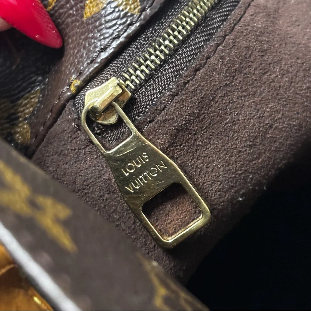 LOUIS VUITTON
Monogram Canvas Metis - Picture 7 of 10